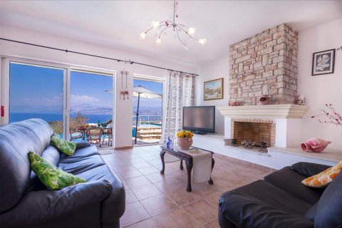 3 bedrooms Villa in Corfu, Greece No. 61615 8