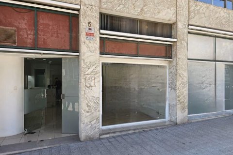 273m² Commercial property à Duc Tan, Vietnam No. 99120 1