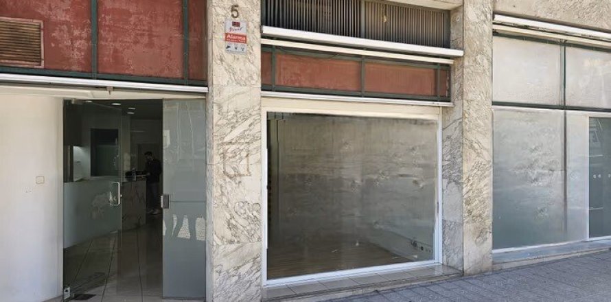 273m² Commercial property à Duc Tan, Vietnam No. 99120