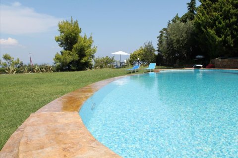 430m² Villa in Chalkidiki, Greece No. 109713 1