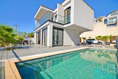 4 rooms Villa in Kargicak, Turkey No. 127089