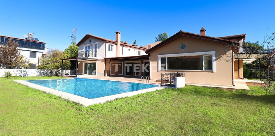 11 bedrooms Villa in Antalya, Turkey No. 120673