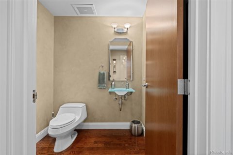 3 bedrooms Condo  in Denver, USA No. 61992 18