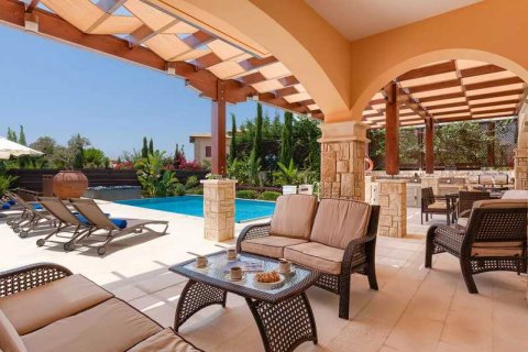 3 dormitorios Villa en Paphos, Cyprus No. 29008 2