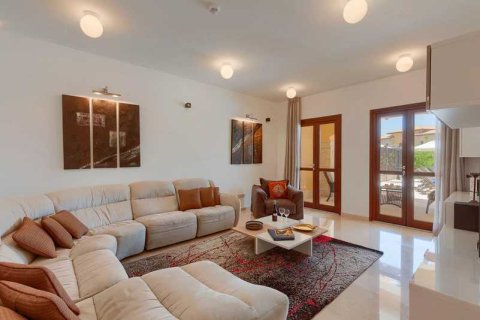 3 dormitorios Villa en Paphos, Cyprus No. 29008 3