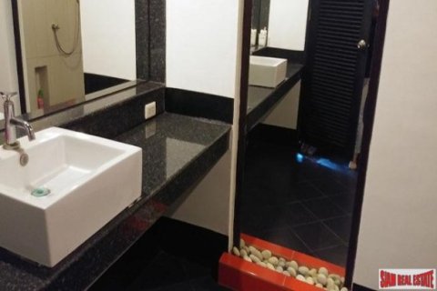 3 bedrooms Hotel Apartment in Phuket, Thailand No. 96619 8