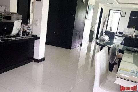 3 bedrooms Hotel Apartment in Phuket, Thailand No. 96619 3