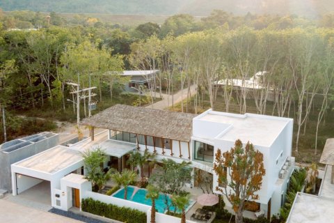4 bedrooms Villa in Phuket, Thailand No. 3114 10