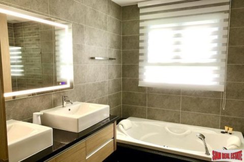 4 bedrooms Villa in Pattaya, Thailand No. 96600 18