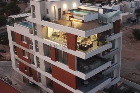 3 bedrooms Penthouse in Limassol, Cyprus No. 102128 16