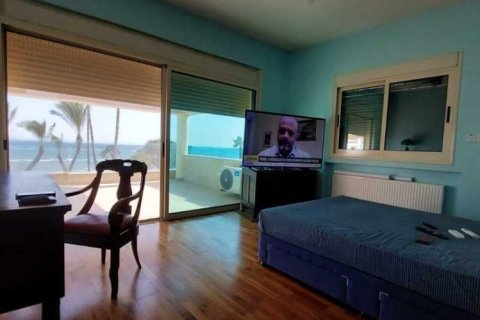 4 bedrooms Villa in Pervolia, Cyprus No. 72791 8