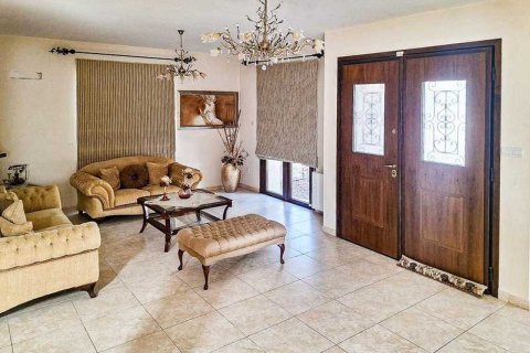 5 bedrooms House in Livadia, Cyprus No. 101194 2
