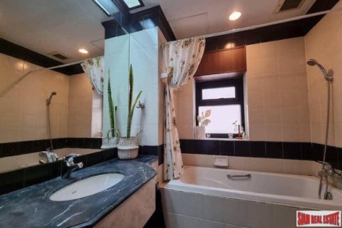 2 bedrooms Apartment in Sathon, Thailand No. 96132 5