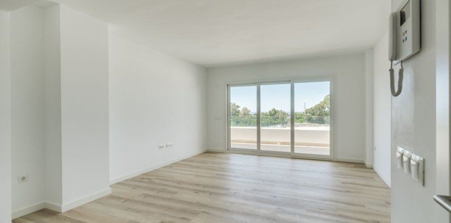 3 dormitorios Apartment en Nueva Andalucía, Spain No. 92357