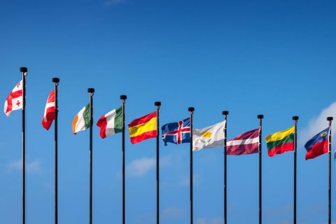 Разница между ВНЖ, ПМЖ и гражданством