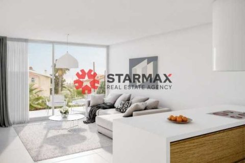 2 dormitorios Apartment en Agios Athanasios, Cyprus No. 82818 2