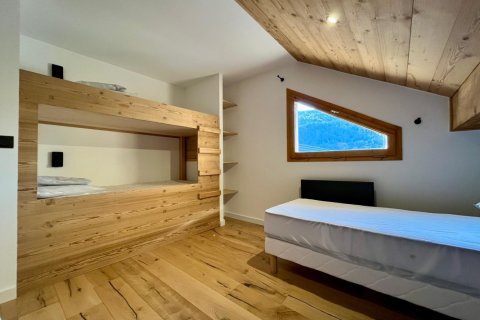 2 bedrooms Apartment in Les Allues, France No. 100153 7