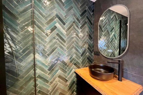 2 bedrooms Apartment in Les Allues, France No. 100153 10