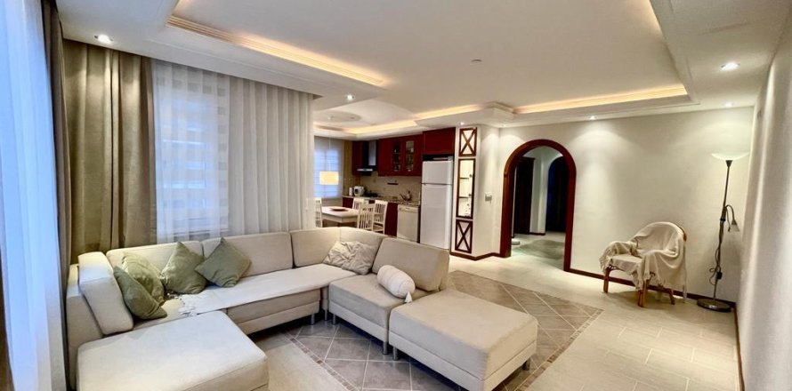 3 rooms Appartement à Mahmutlar, Turkey No. 21393