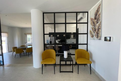 5 bedrooms Bungalow in Paphos, Cyprus No. 37803 30