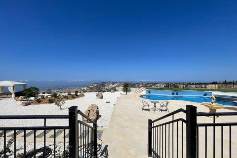 5 bedrooms Bungalow in Paphos, Cyprus No. 37803 15