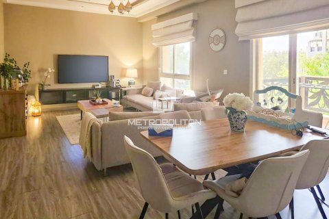 2 bedrooms Apartment in Remraam, UAE No. 119700