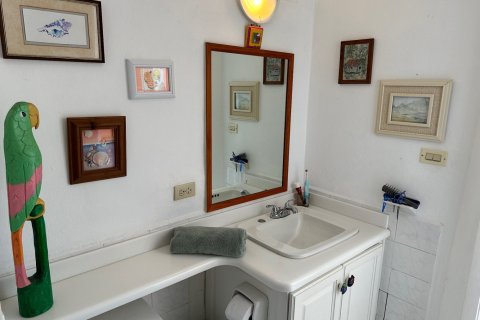 2 bedrooms Villa in Jolly Harbour, Antigua and Barbuda No. 64977 13