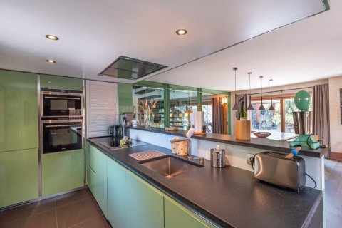 6 bedrooms House in Les Allues, France No. 99671 7