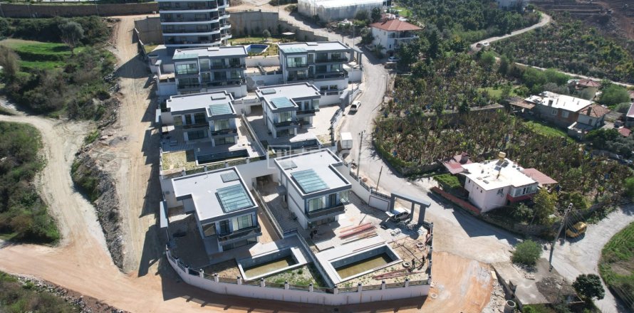 4 bedrooms Villa in Alanya, Turkey No. 10997