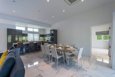 3 bedrooms Villa in Hua Hin, Thailand No. 97293 9