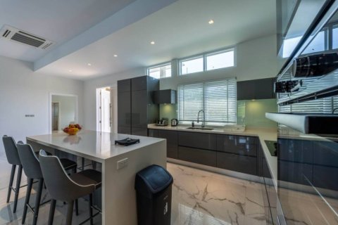 3 bedrooms Villa in Hua Hin, Thailand No. 97293 11