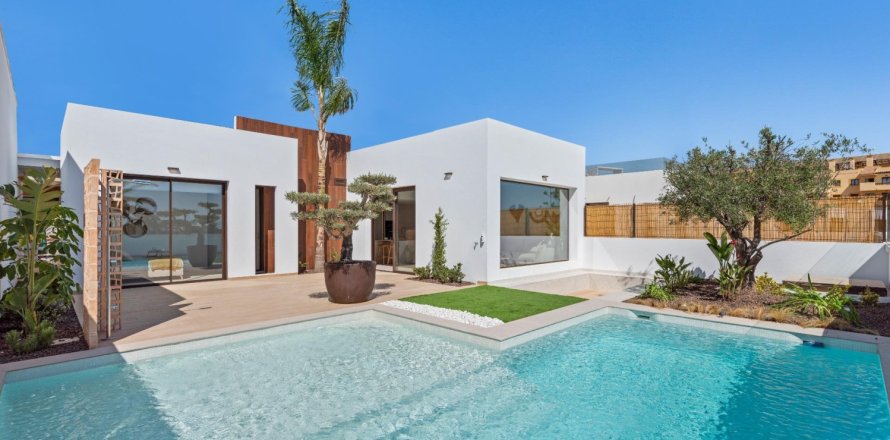 3 dormitorios Villa en Los Alcázares, Spain No. 124741