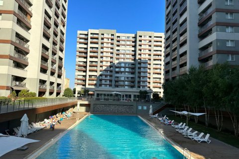 3 bedrooms Apartment in Istanbul, Turkey No. 15189