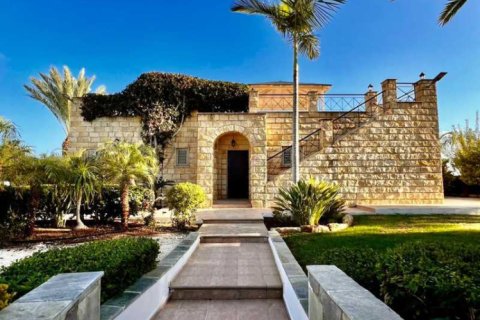 3 bedrooms House in Pegeia, Cyprus No. 66489 1