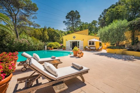 5 bedrooms Villa in Mougins, France No. 69082 2