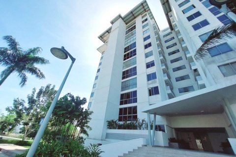 2 bedrooms Apartment in Panama City, Panama No. 117804 2