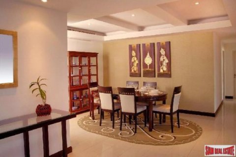 2 bedrooms Apartment in Bangkok, Thailand No. 96240 10