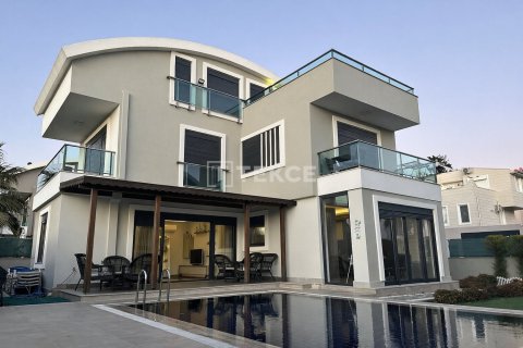 4 dormitorios Villa en Serik, Turkey No. 122027