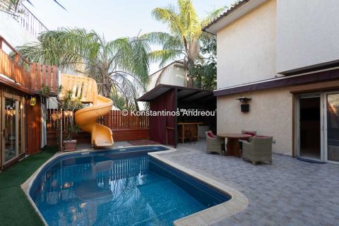 5 bedrooms House in Limassol, Cyprus No. 75381 1