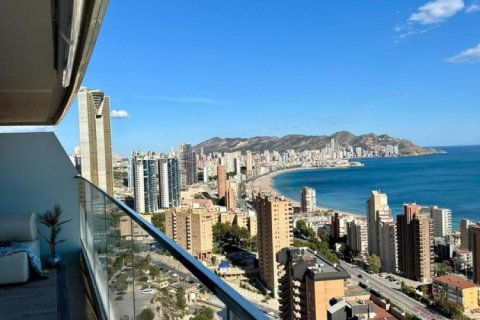 2 dormitorios Apartment en Benidorm, Spain No. 128611