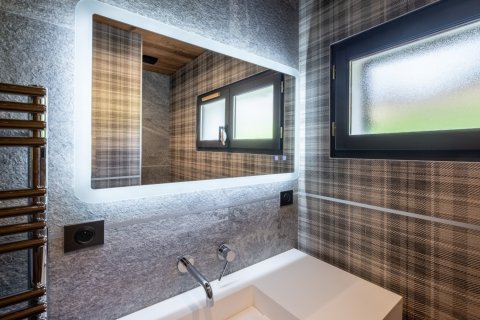 4 bedrooms House in Notre-Dame-de-Bellecombe, France No. 99732 10