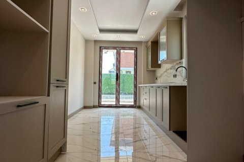 7 bedrooms Villa in Khanh Hoa, Vietnam No. 15666 3