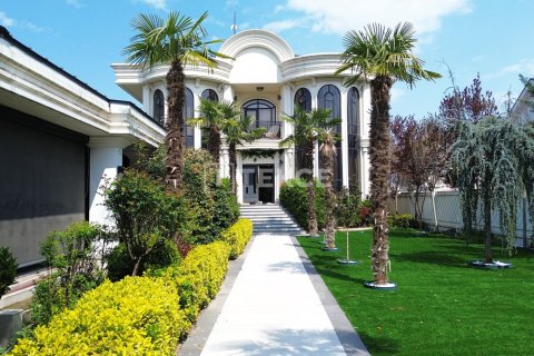 Вилла с 5 спальнями в Инегёль, Турция №124211