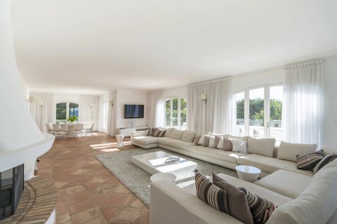 7 bedrooms Villa in Cannes, France No. 83090 6