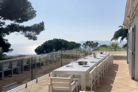 7 bedrooms Villa in Cannes, France No. 83090 5
