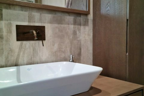 5 bedrooms House in Markopoulo Mesogaias, Greece No. 54389 13