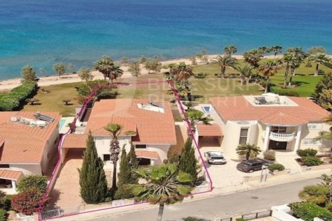 5 bedrooms Villa in Paralimni, Cyprus No. 104855 1