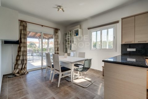 5 bedrooms Villa in Paralimni, Cyprus No. 81948 5