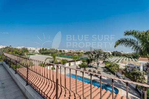 5 bedrooms Villa in Paralimni, Cyprus No. 81948 17