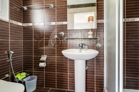 5 bedrooms Villa in Paralimni, Cyprus No. 81948 14